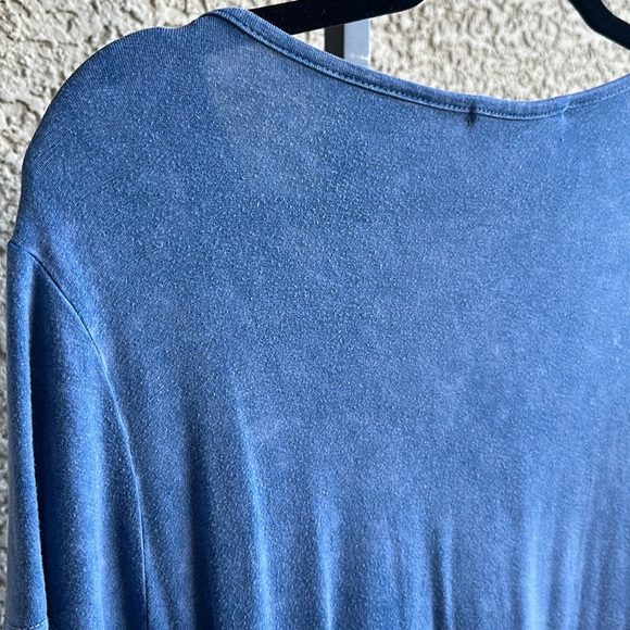 Harlow & Graham Twist Front T-Shirt - Picture 8 of 11